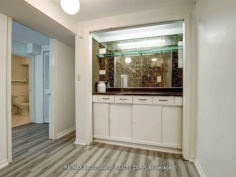 14 Angus Dr #LOWER — Photo 31