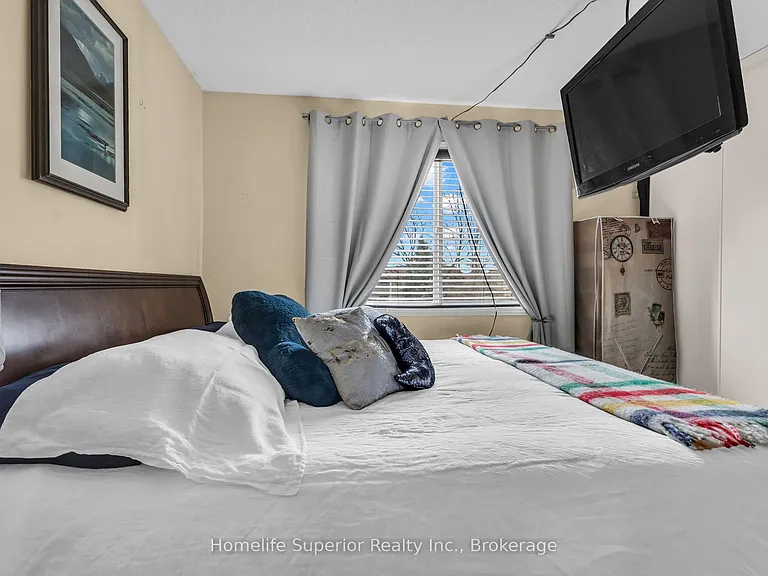 139 Brighton St #12C — Photo 7
