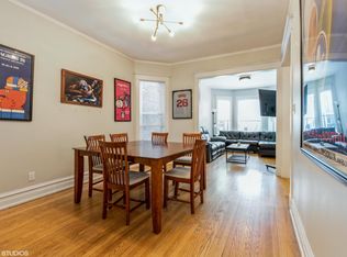 1324 W Barry Ave #1, Chicago, IL 60657