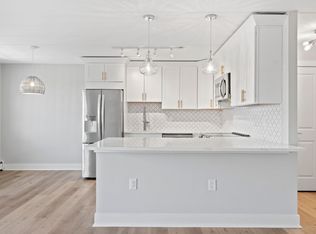 100 Windermere Ave APT 204, Wayne, PA 19087