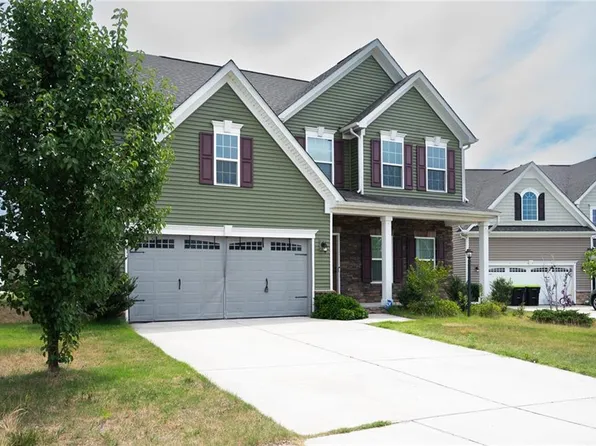 217 Farmington Pl, Smithfield, VA 23430