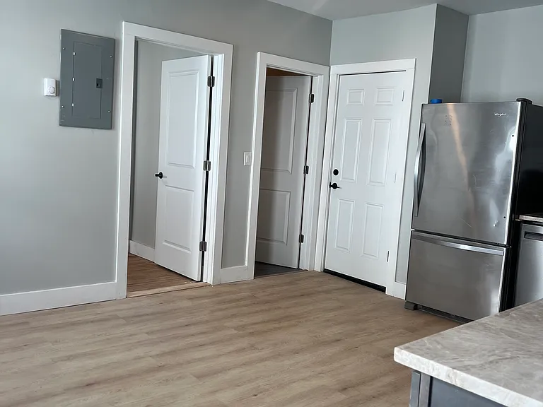 85 Booth St #2N — Photo 2
