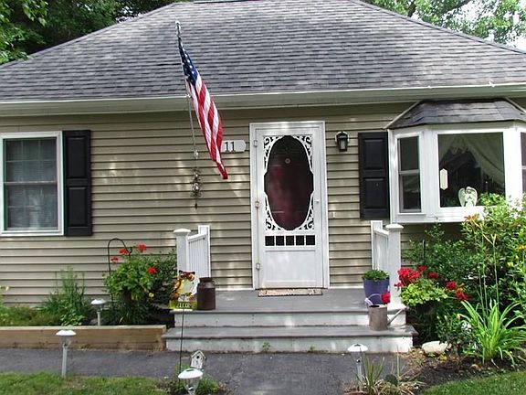 2nd image of 11 Springer Ave