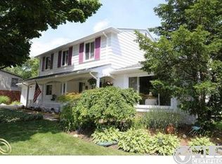 31302 Churchill Dr, Beverly Hills, MI