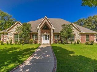 202 County Rd #4263, Emory, TX 75440