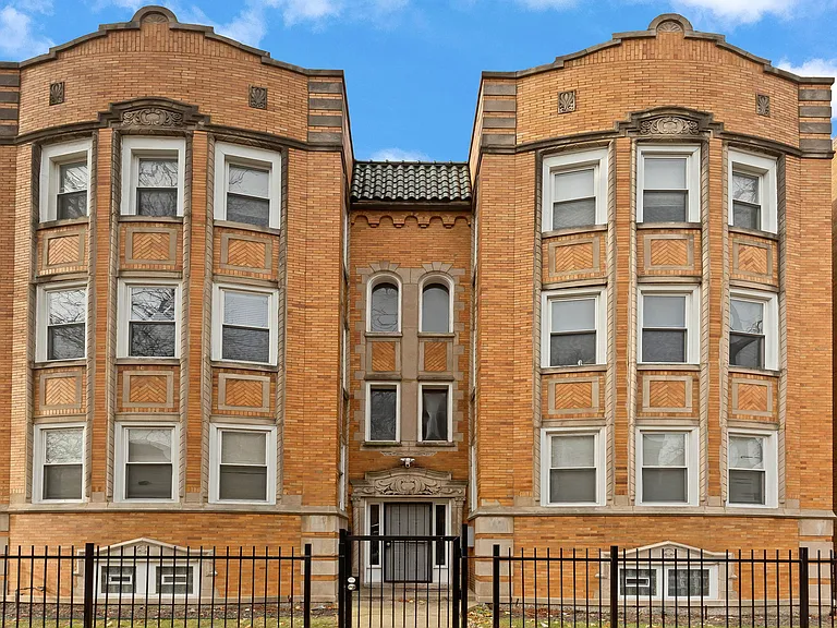 8248 S Maryland Ave #2S — Photo 16