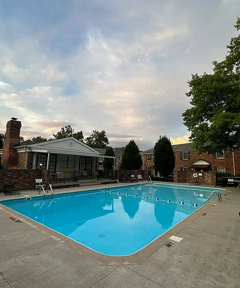 991 Manor Ln — Photo 12