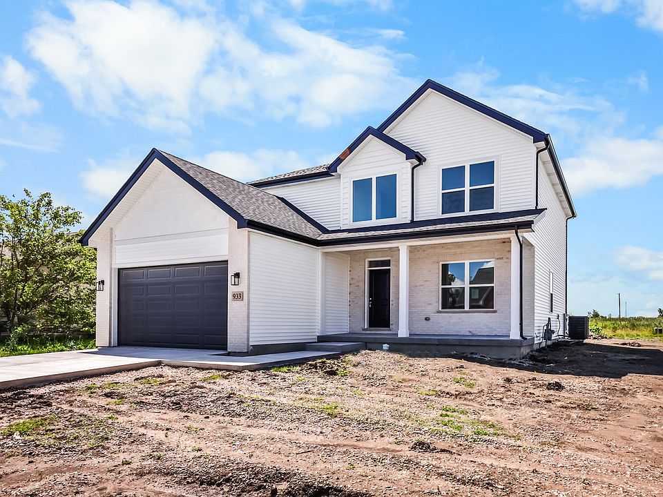 1st image of 933 Covey Ln