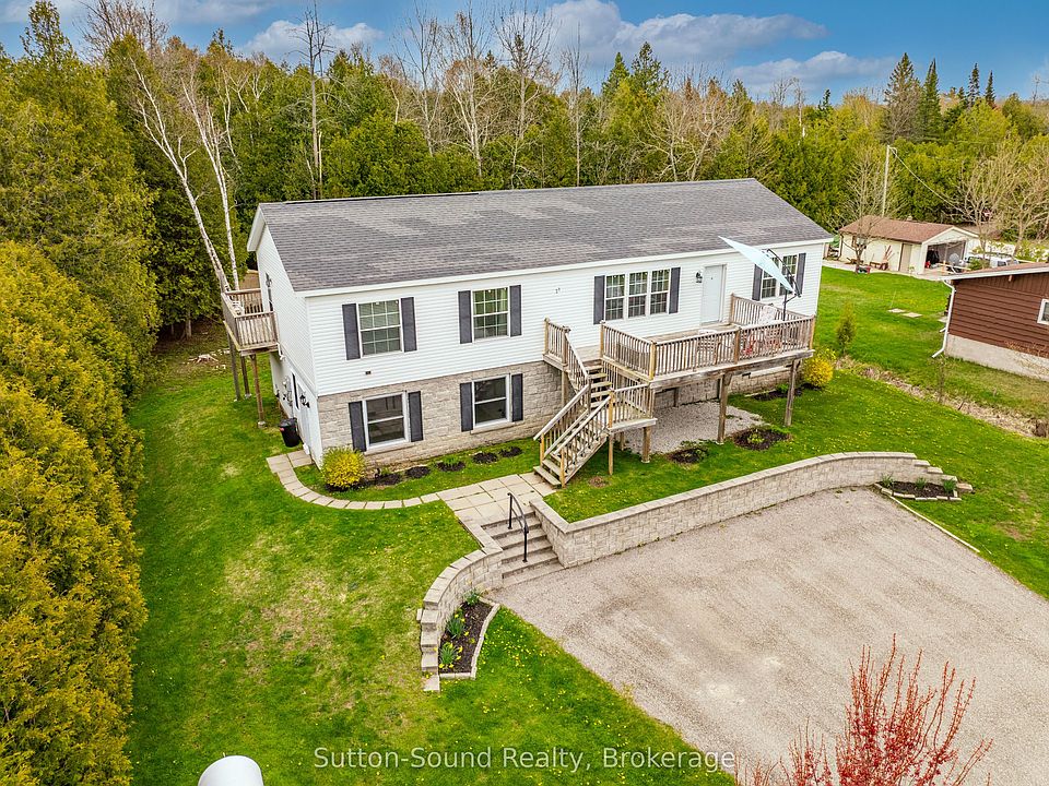 1st image of 21 Cardinal Ave