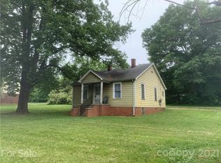 472 13th Ave NE, Hickory, NC 28601