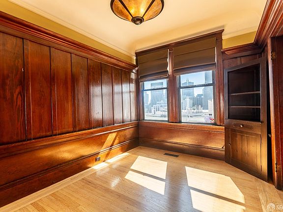 5th image of 315 Green St