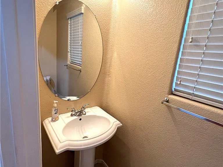 7366 Lagoon Blue St — Photo 14