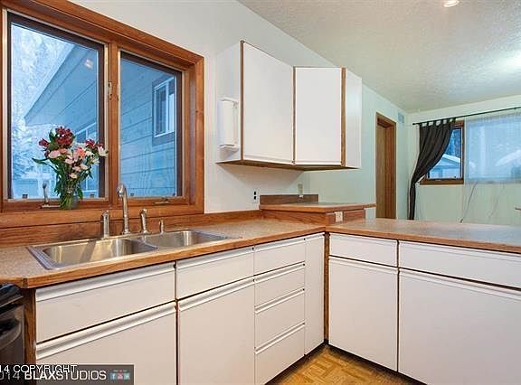 5th image of 3158 Monkshood Ln