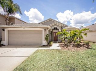 516 Henley Cir, Davenport, FL 33896