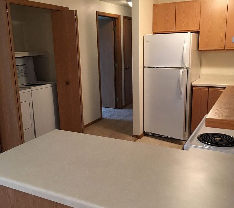 2nd image of 1653 Lenwood Ave APT 14