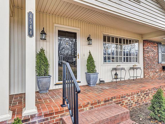 5th image of 4544 Rosecrest Rd