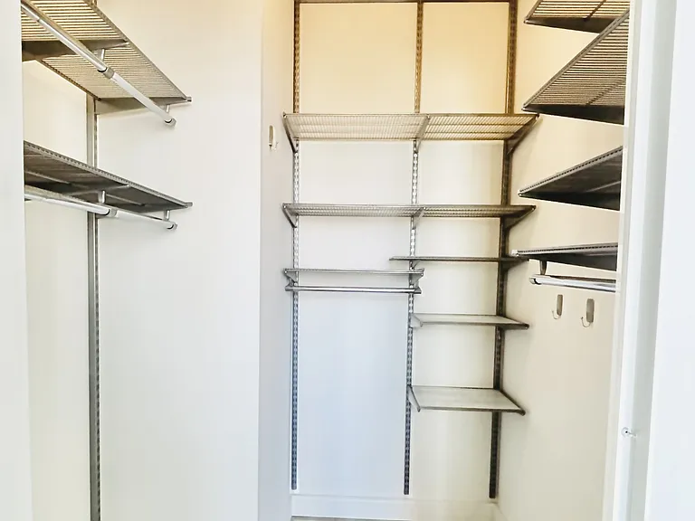 229 W 60th St #22Q — Photo 9