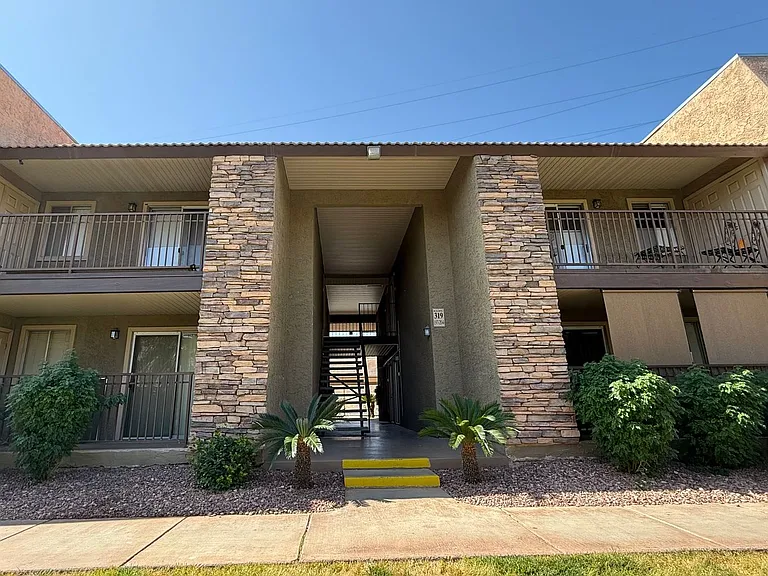 5163 Indian River Dr #201 — Photo 1