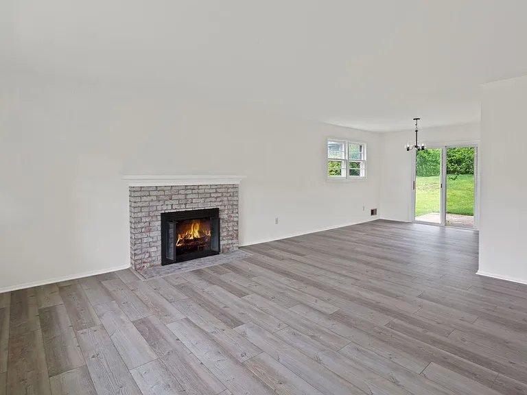 7106 Jayhawk St — Photo 9