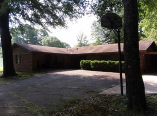 2681 Fairview Rd SW, Camden, AR 71701