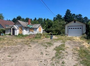 6863 Rohnerville Rd, Hydesville, CA 95547