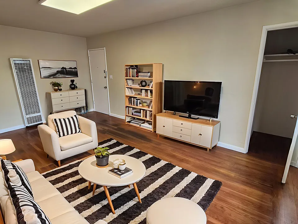 virtual staging