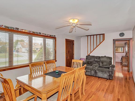 3rd image of 9137 Orchard Ln