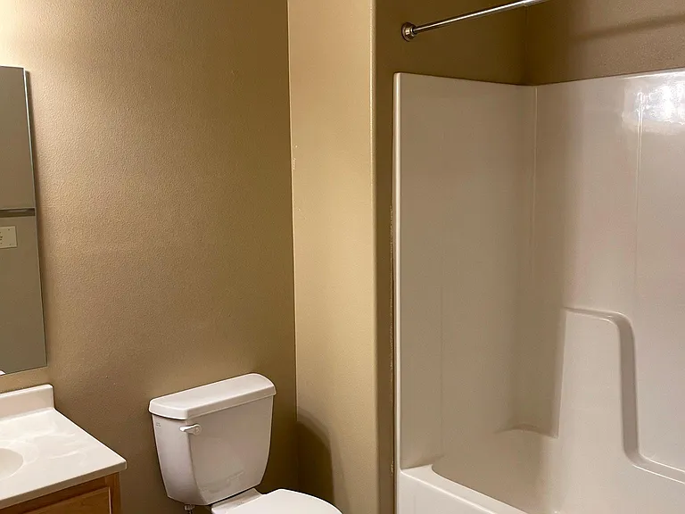 821 E Jefferson St #11 — Photo 11