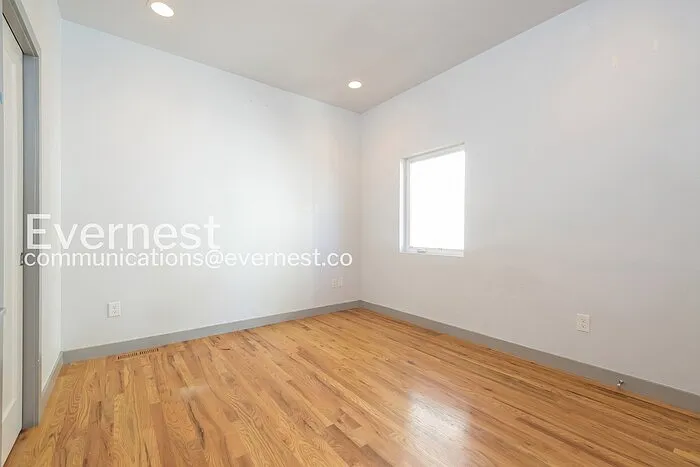 1237 Tennyson St — Photo 14