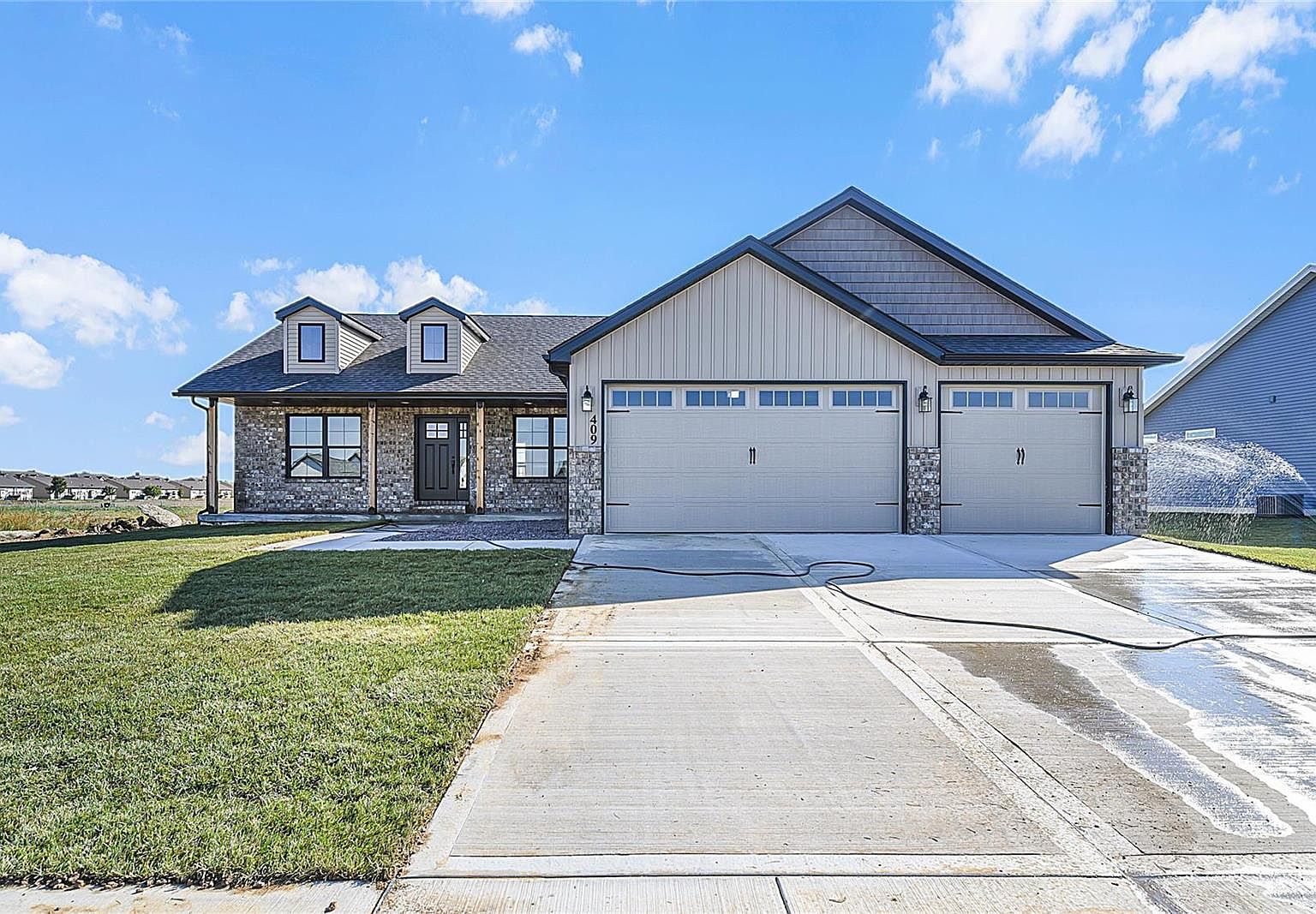 409 Bush Blvd, Troy, IL 62294 Zillow