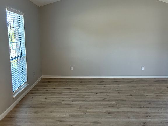 Large Living area Light and bright