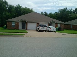 245 Graystone Cir, Centerton, AR 72719