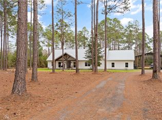 643 Post Rd, Hortense, GA 31543