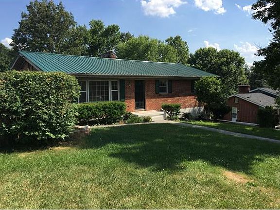 2nd image of 324 Belmont Dr