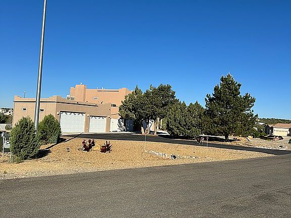 2nd image of 7601 Las Brisas Trl