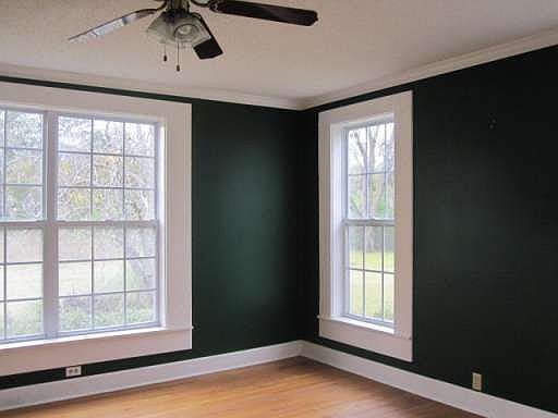 3rd image of 364 Gibbs Ln