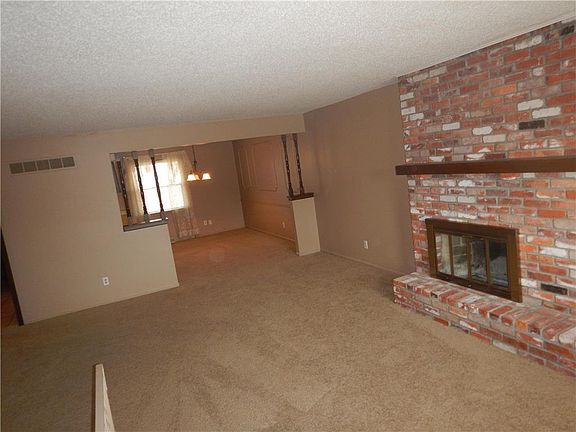 5th image of 3314 Bridge Manor Dr
