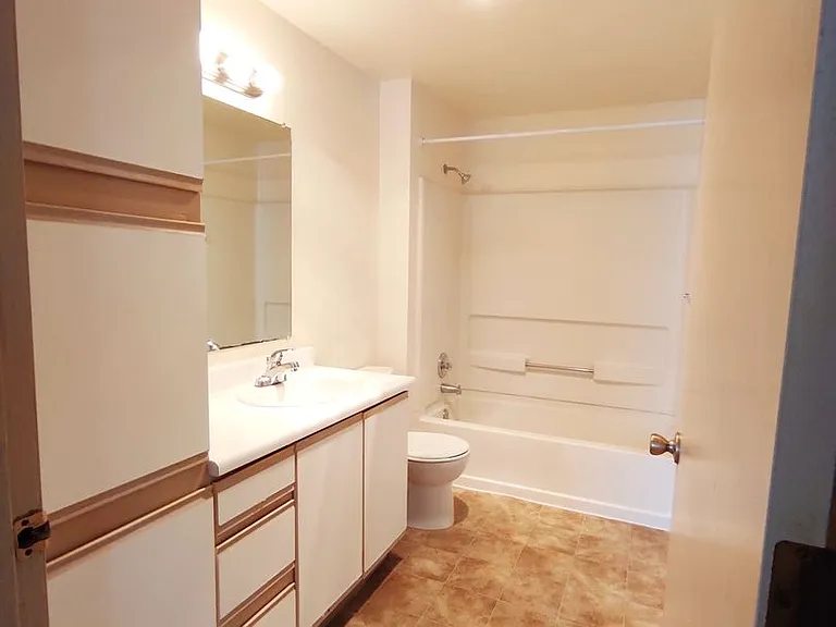 1430-1460 SW Bertha Blvd — Photo 6