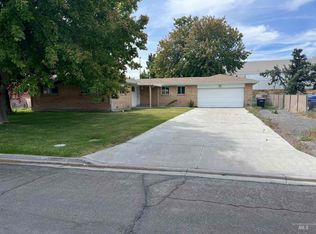 1340 Lawndale Dr, Twin Falls, ID 83301