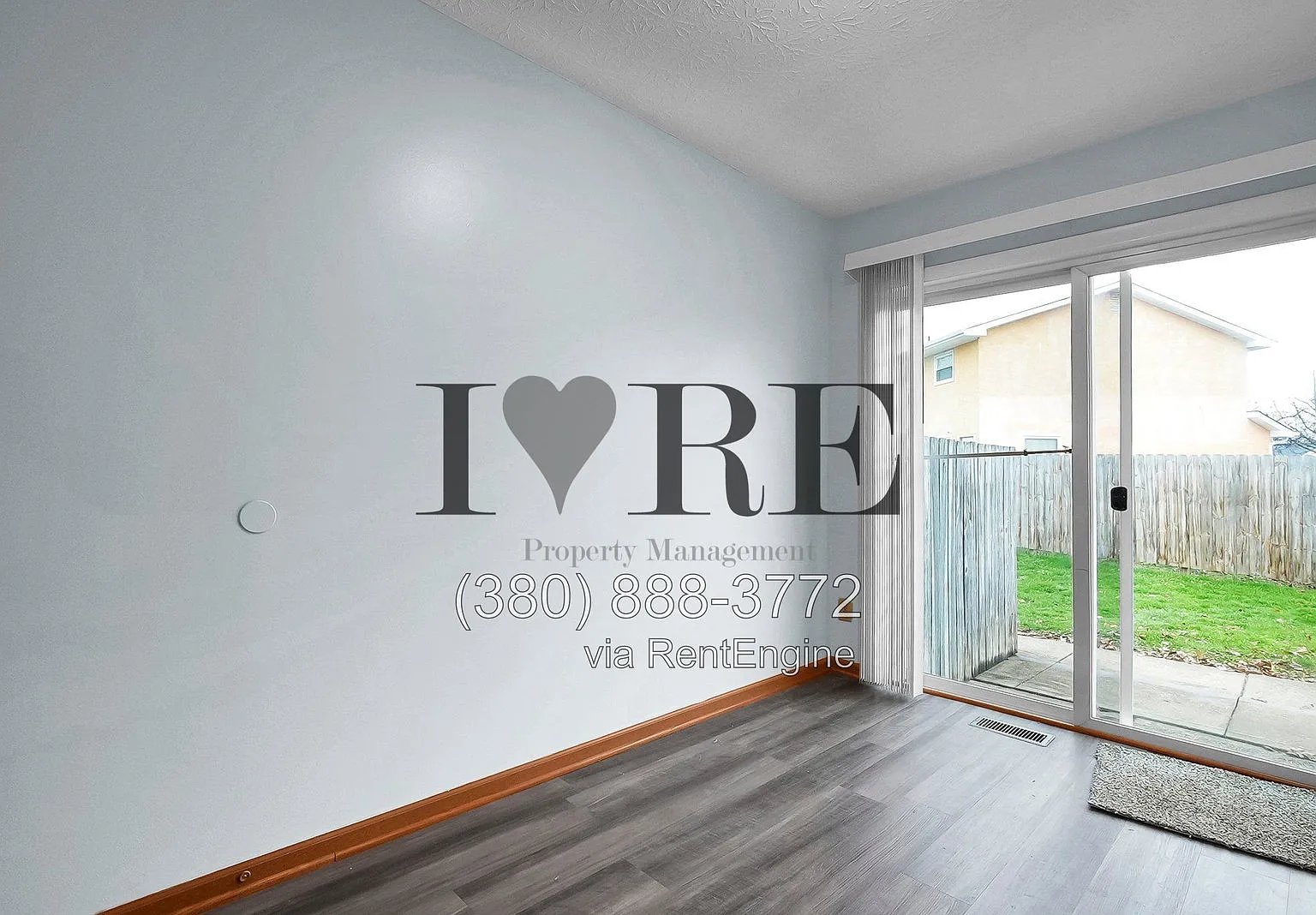 2 bed, 1.5 bath, 832 sqft, $995 — Photo 3