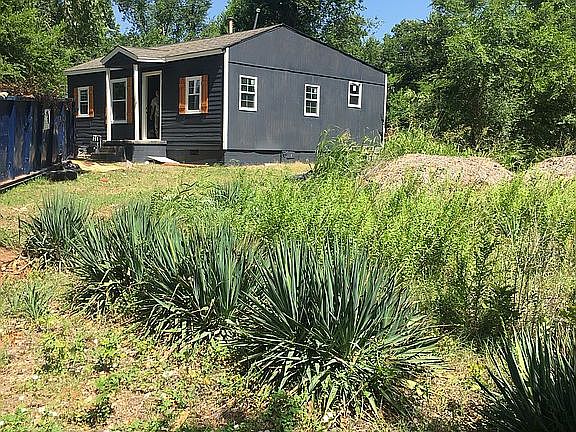 3rd image of 4509 NE 20th St