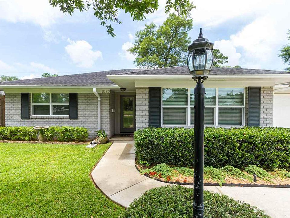 1st image of 1085 Iris Ln