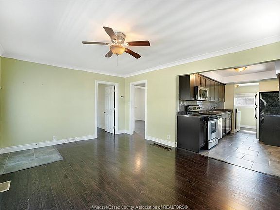 4th image of 2497 Chandler Rd