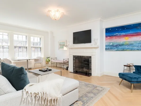 50 Commonwealth Ave APT 605, Boston, MA 02116