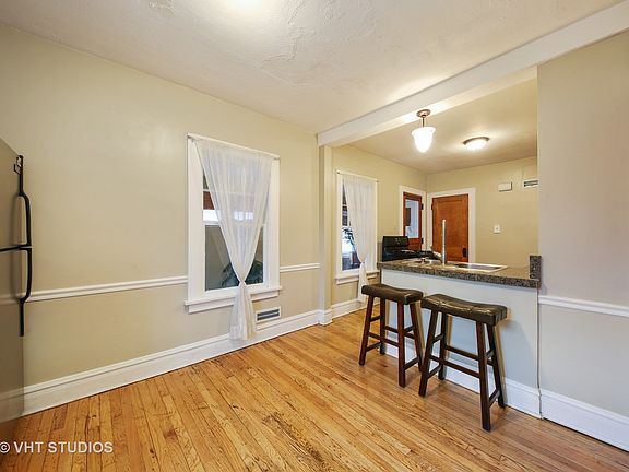 3rd image of 119 S Cornell Ave