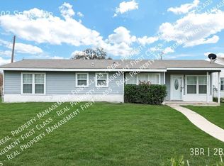 302 Senisa Dr, San Antonio, TX 78228