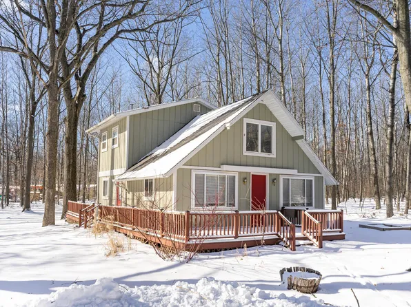 983 Duquesa Dr, Lake Isabella, MI 48893