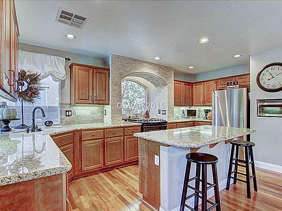 3rd image of 10891 Carberry Hill St