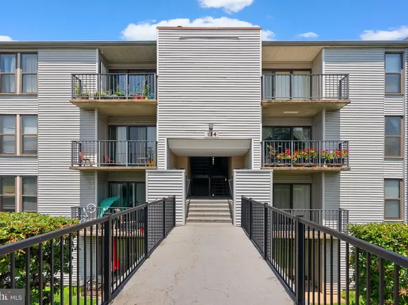 114 Duvall Ln #106-30, Gaithersburg, MD 20877