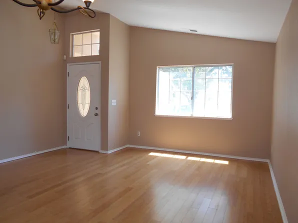 1625 Jasmine Ct, Tracy, CA 95376
